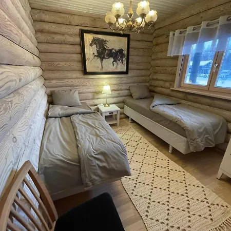 Uuekadaka Vila Pohja