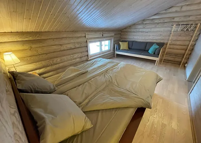 Uuekadaka Vila Pohja