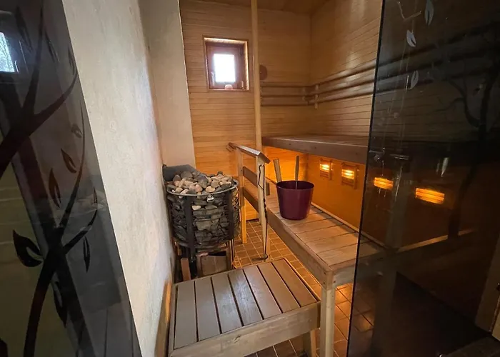 Uuekadaka Vila Pohja